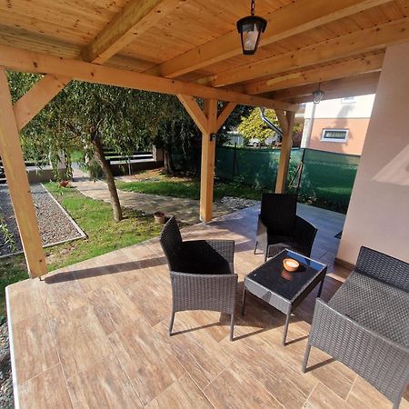 Pipacs Apartmanhaz Harkány Екстериор снимка