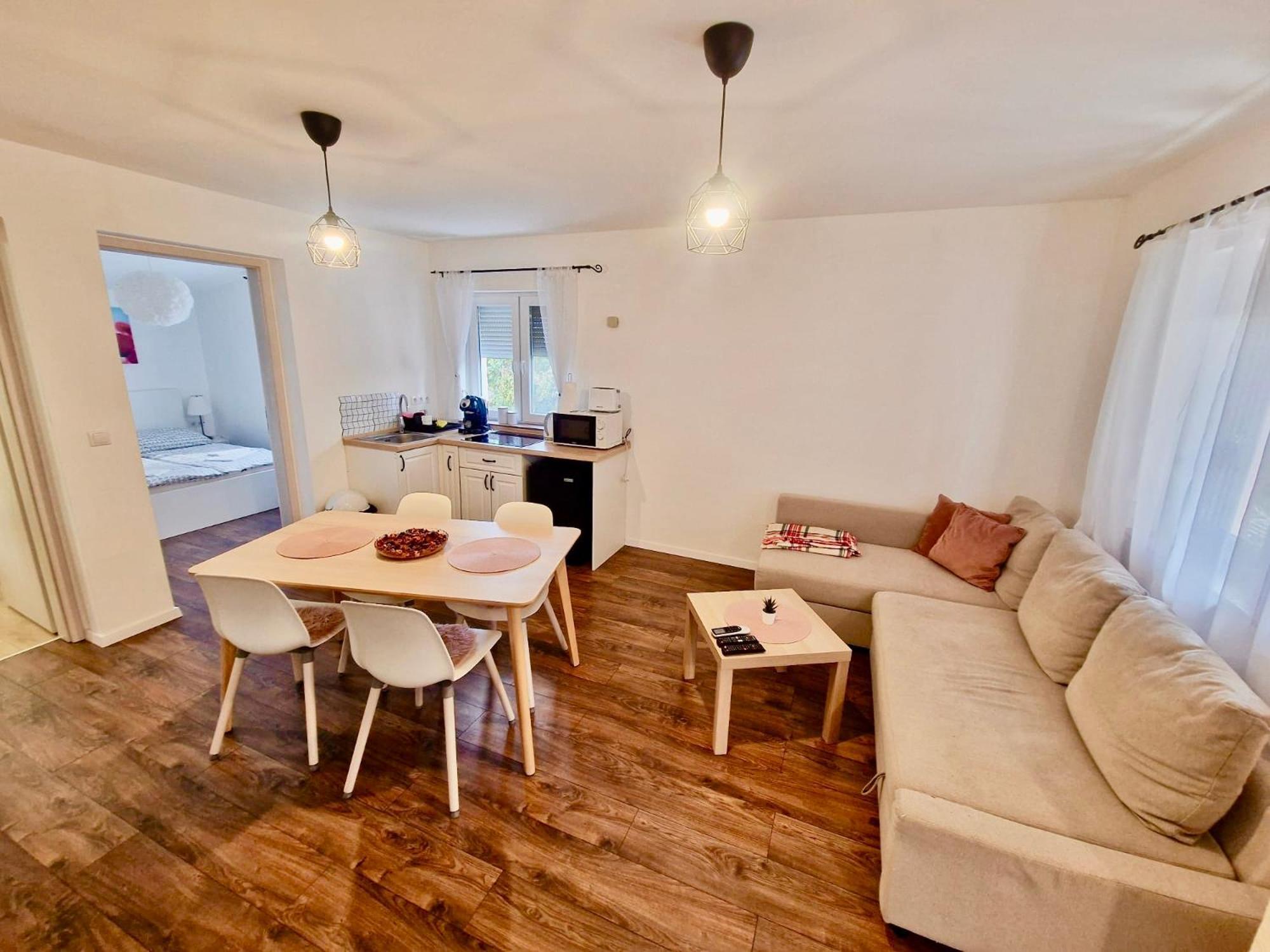 Pipacs Apartmanhaz Harkány Екстериор снимка